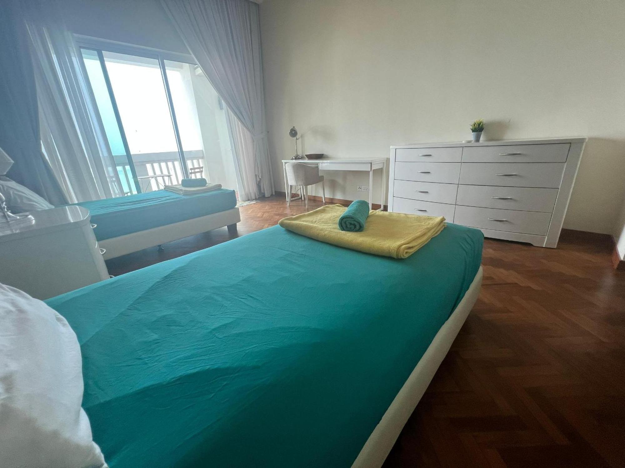 Straits Quay Marina Suites Penang By Aurorahomes Bagan Jermal Exterior foto